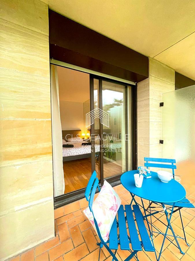 Studio 1 Gainsbourg C.L.S Deauville Exterior foto